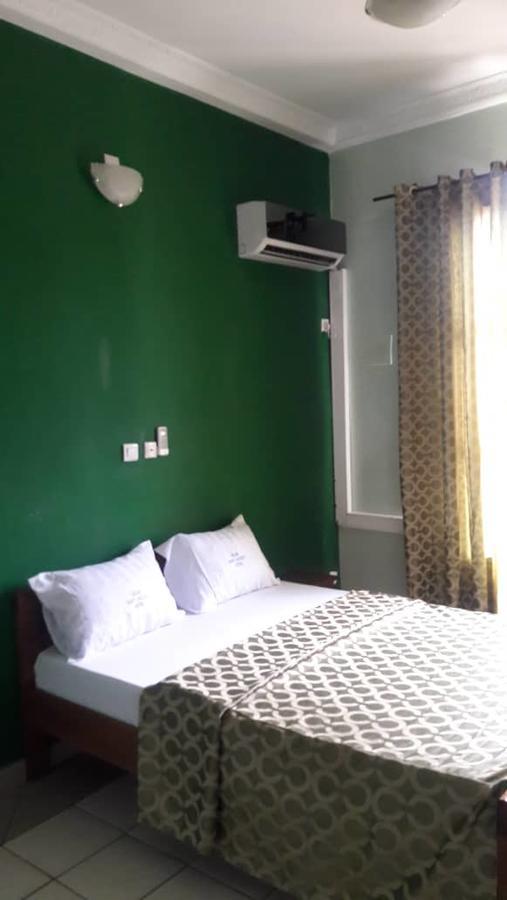 Relais Saint Jacques Hotel Yaounde Exterior photo