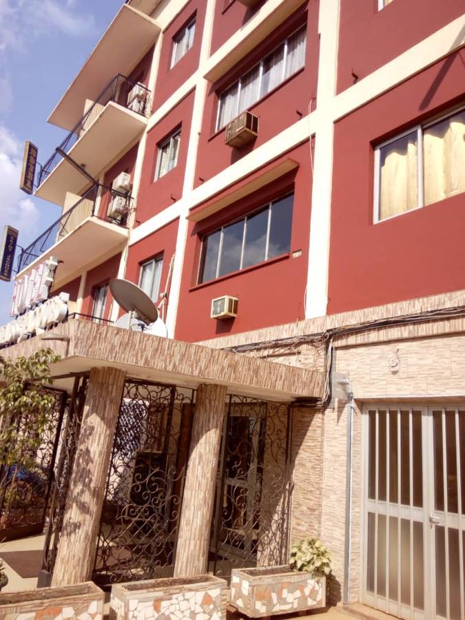 Relais Saint Jacques Hotel Yaounde Exterior photo